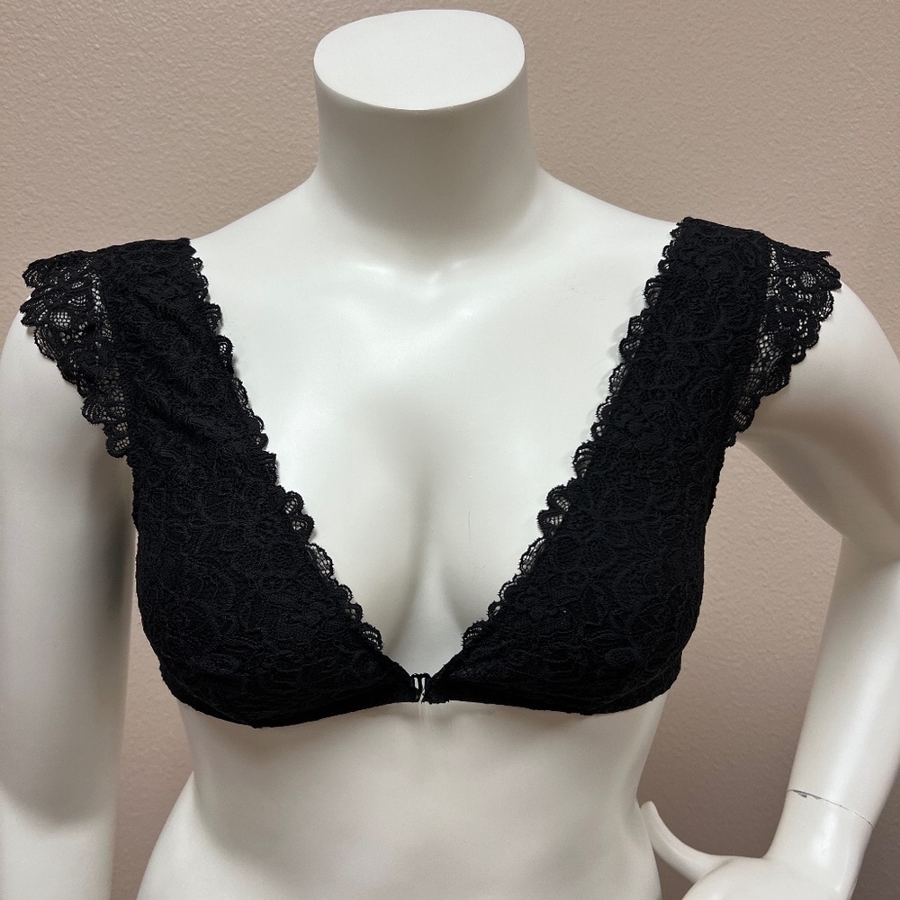 Victoria's Secret Bralette, Black Lace & See Through Mesh, Size Large